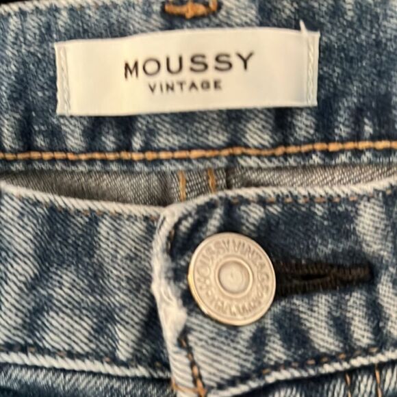 Authentic Moussy  Women’s Jeans  SZ 27  Light Wash Mid Rise Straight  Distressed - Picture 6 of 7